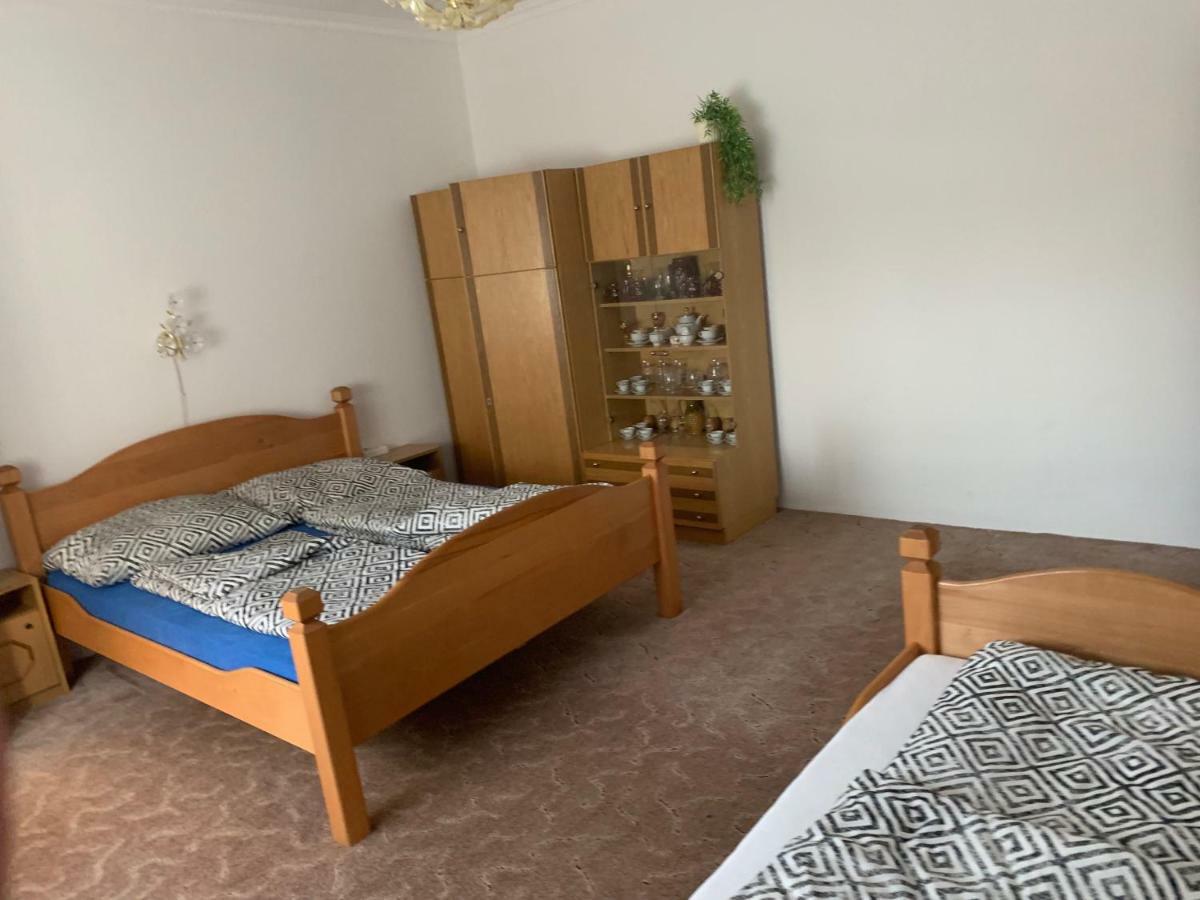 זמראדי Viktor Apartmanhaz מראה חיצוני תמונה