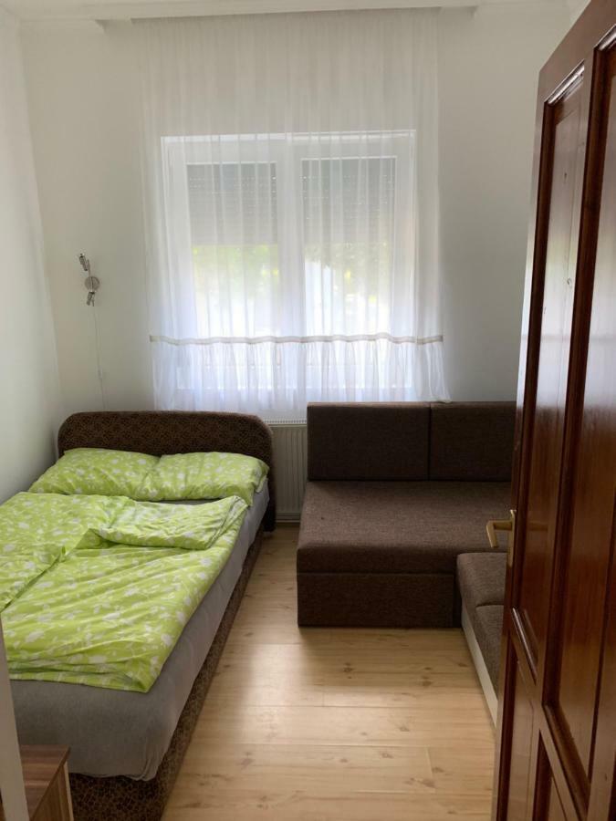 זמראדי Viktor Apartmanhaz מראה חיצוני תמונה